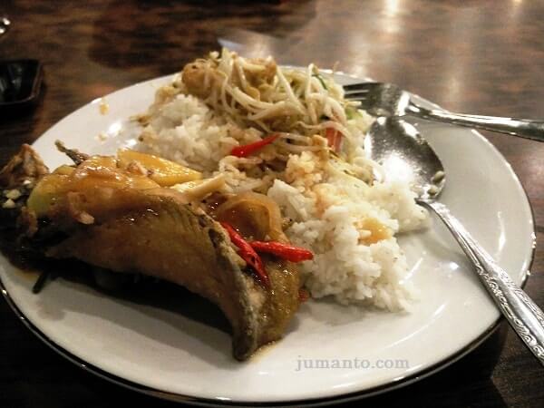 foto menu makanan di Jumbo Seafood Lampung