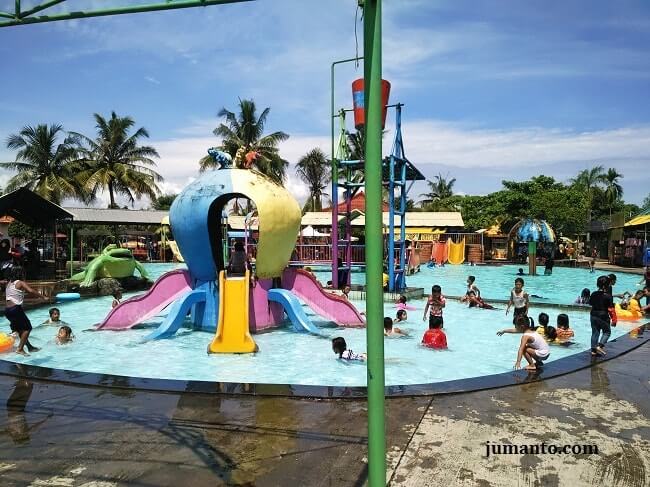 wisata taman palem indah kota metro lampung