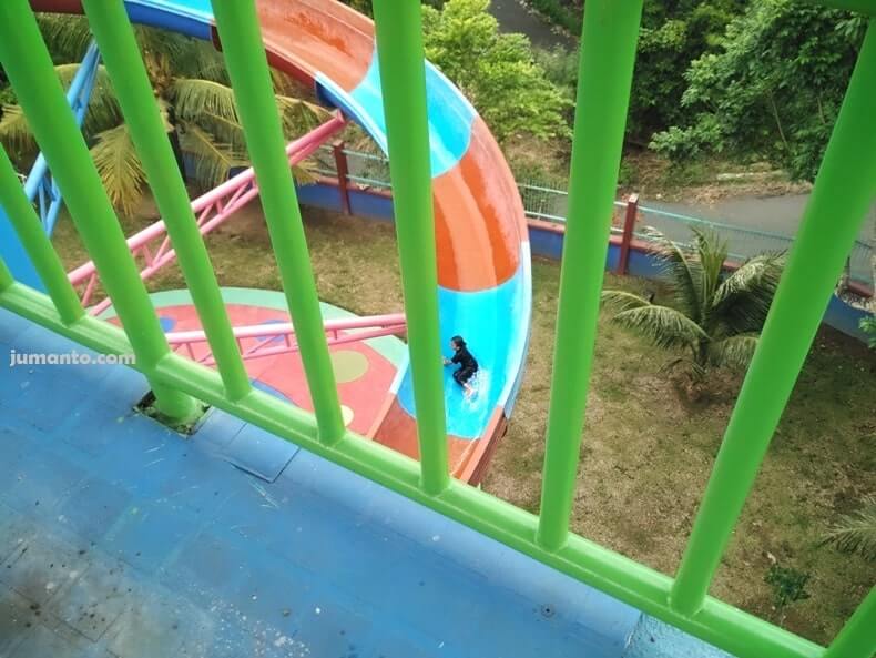 Gambar Waterpark Bumi Kedaton Bandar Lampung