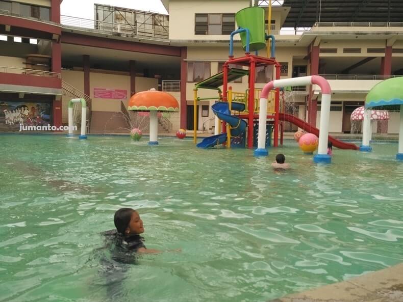 wahana wisata waterpark bumi kedaton bandar lampung