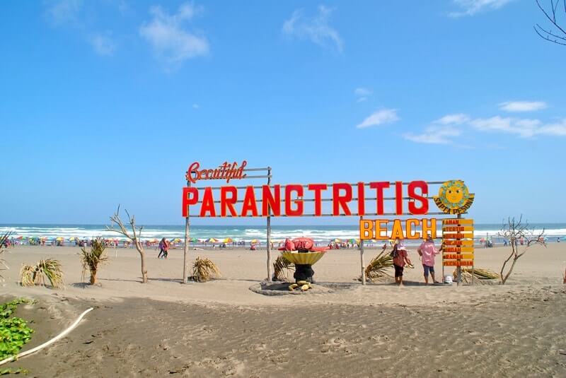 Lokasi Sejarah Dan Harga Tiket Masuk Pantai Parangtritis