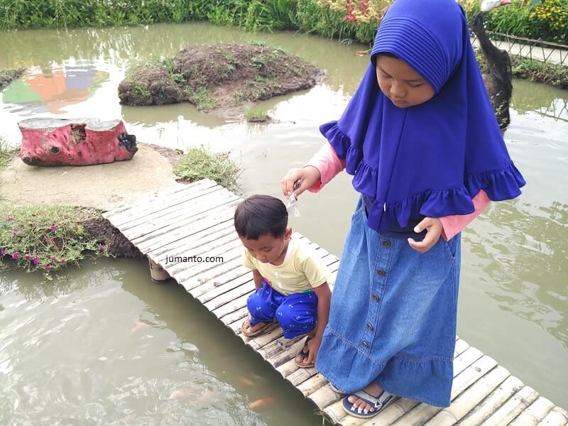 aktivitas di taman sabin lampung