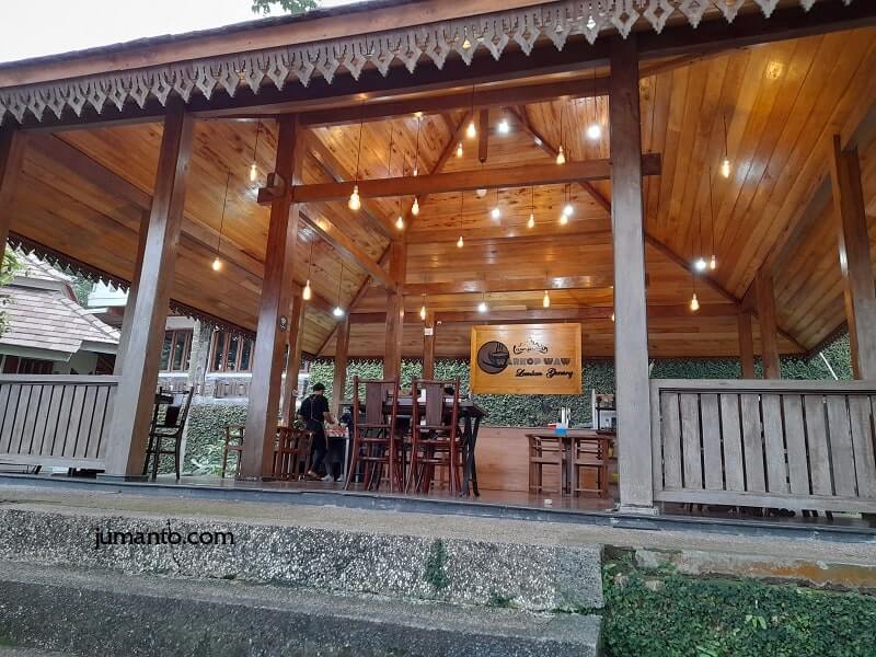 foto lokasi warkop wow lamban gunung tempat ngopi asyik di bandar lampung
